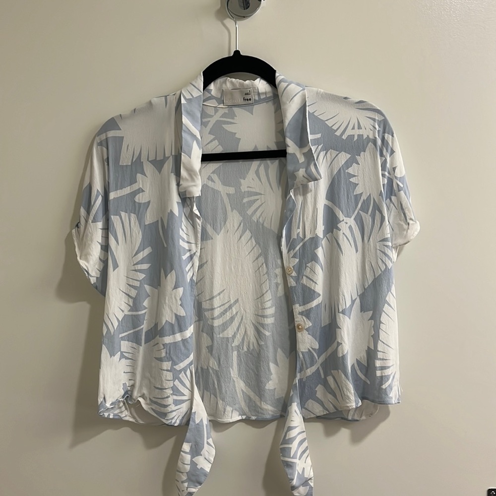 Aritzia Wilfred Free Zola Button Tie Front - image 2